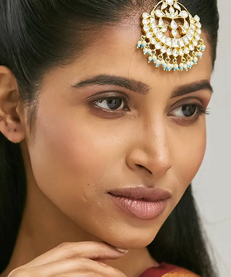 Gold plated crescent maang tikka