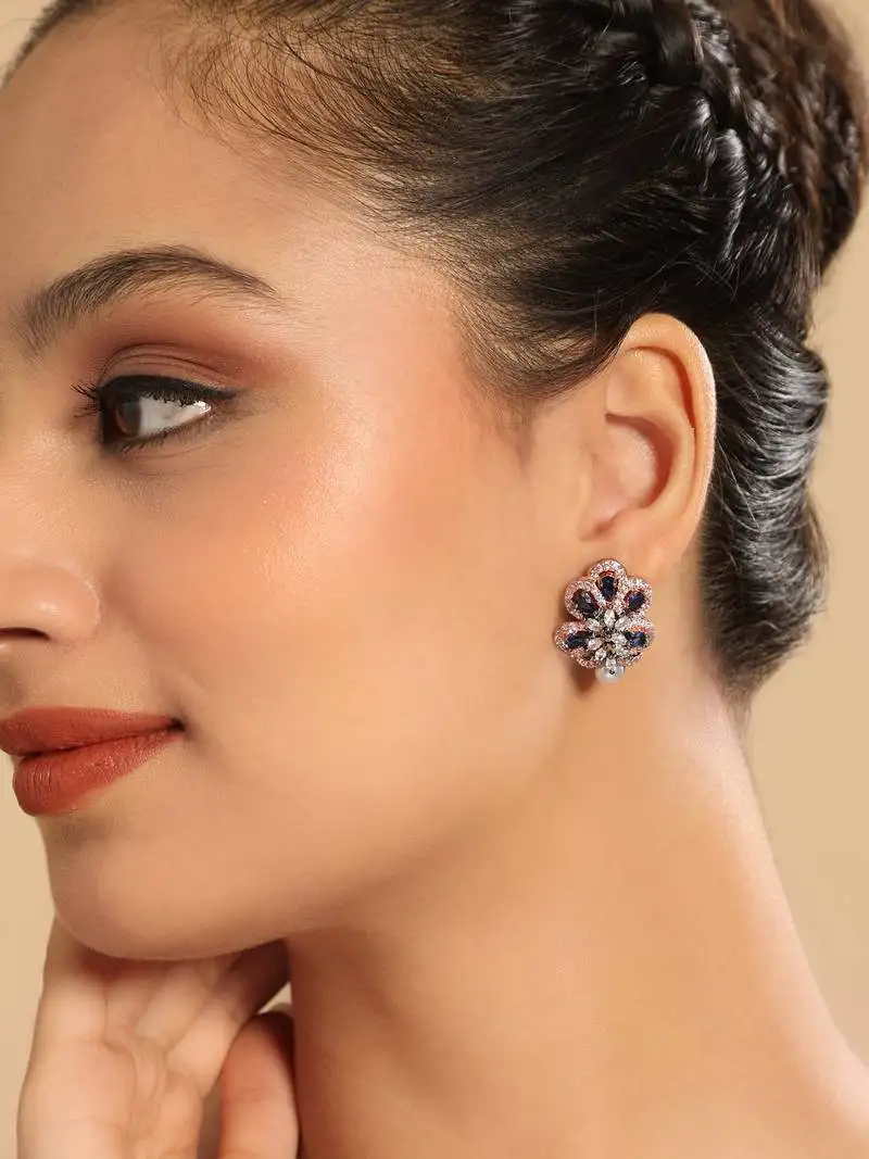 Zircon azure bloom stud earrings