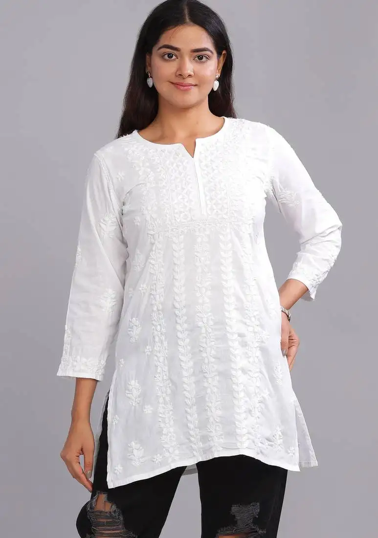 Nuha-chikankari-cotton-top