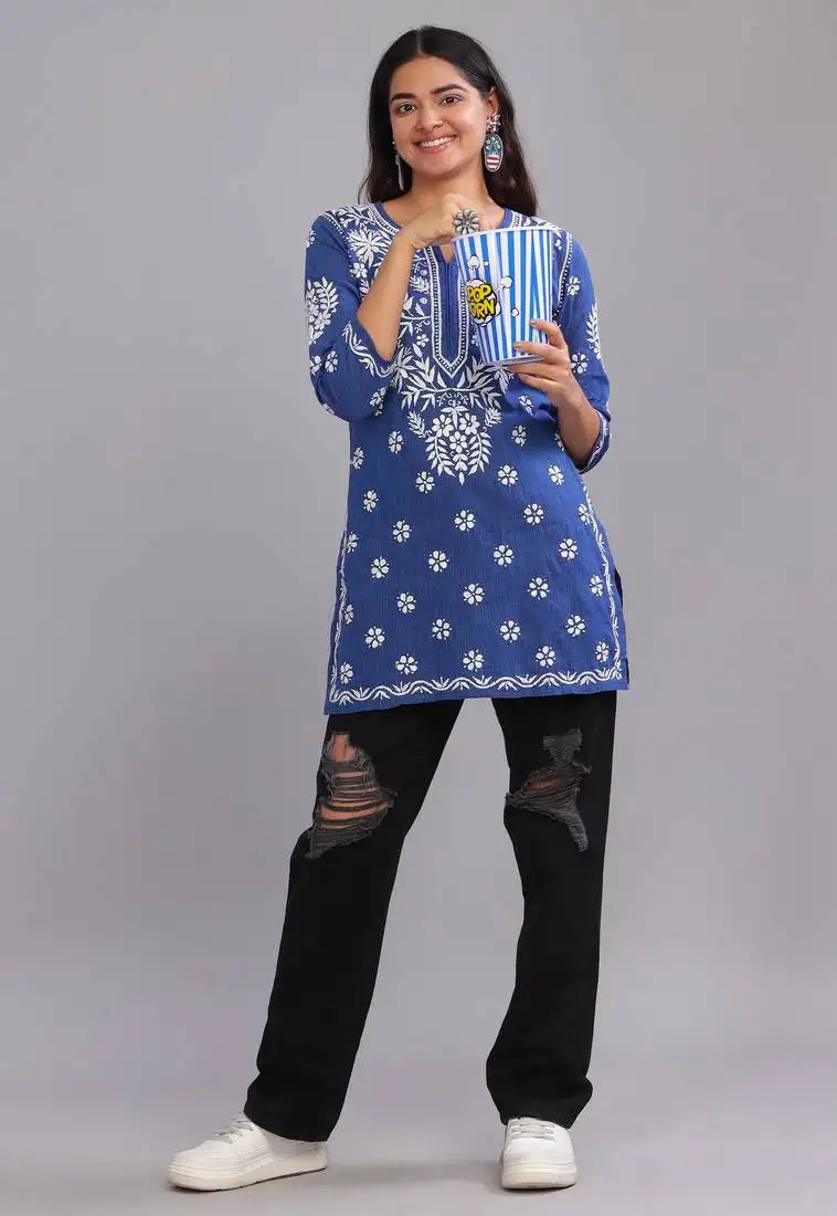Gulnar-chikankari-katha-cotton-top