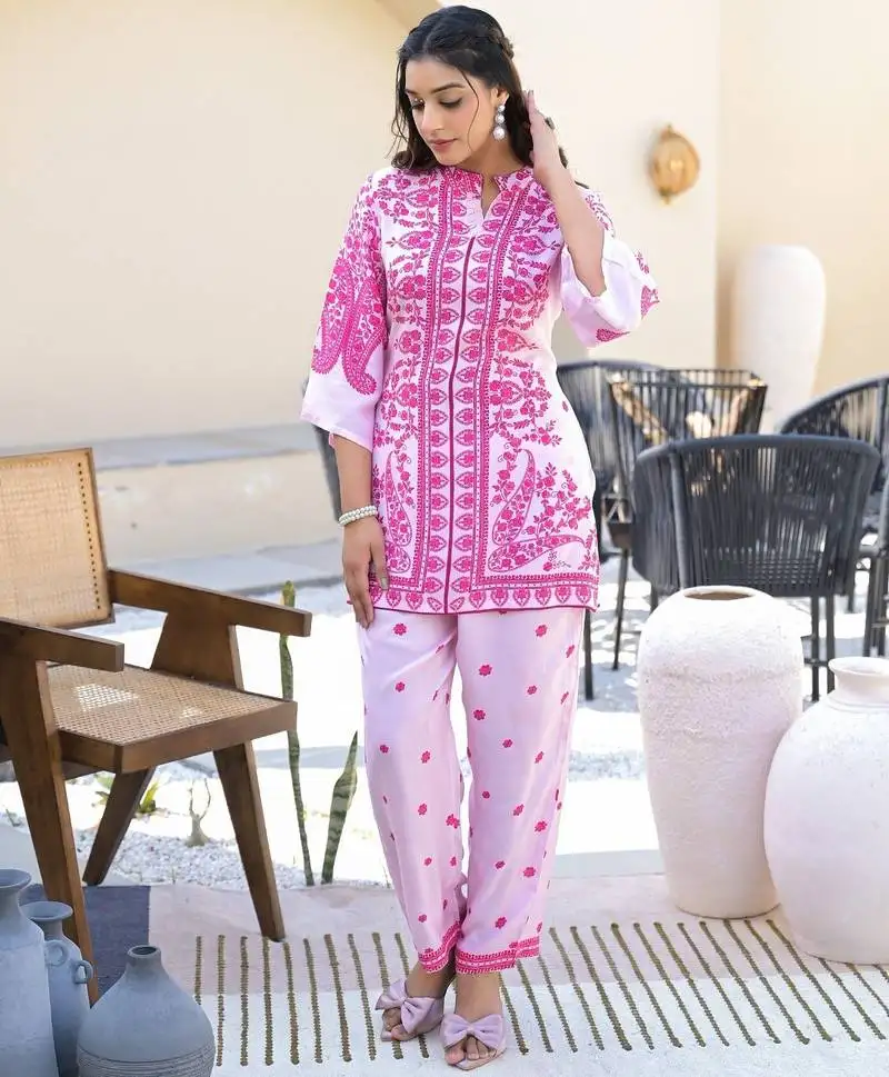 Blossom pink embroidered blended kurta sets