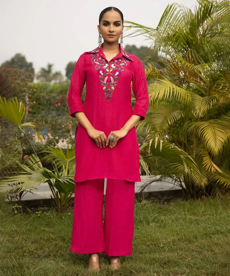 Fuchsia pink chanderi plain kurta and pant with front embroidery