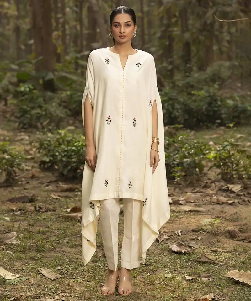 Ivory chanderi silk embroidered kaftan with pant