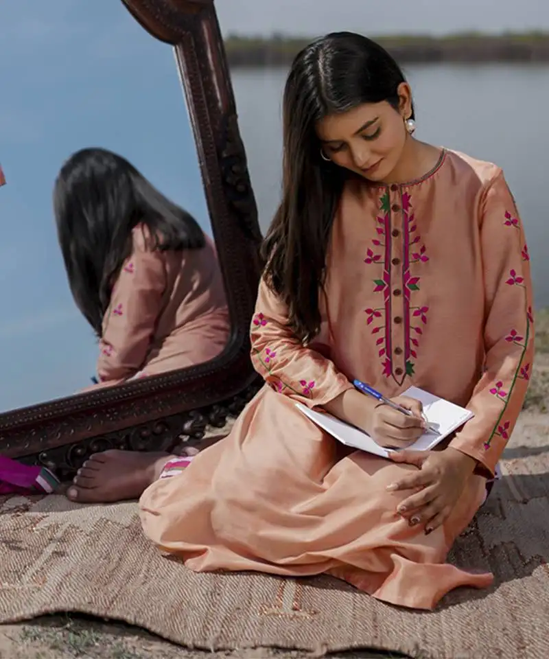 Peach plain floral cotton kurta set with embroidered sleeves