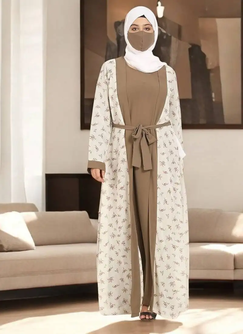 Multicolor 2 pieces set of a printed shrug and an inner abaya