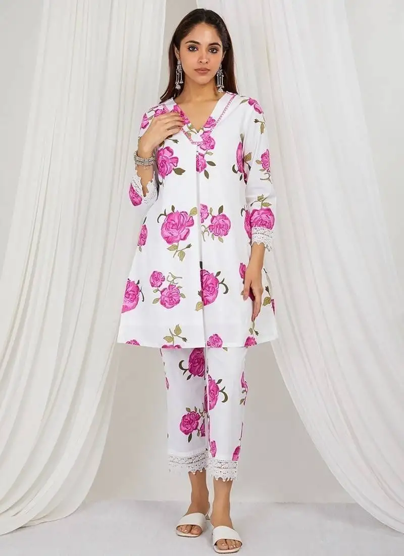 Pink floral printed kurti and pant with lace detailing