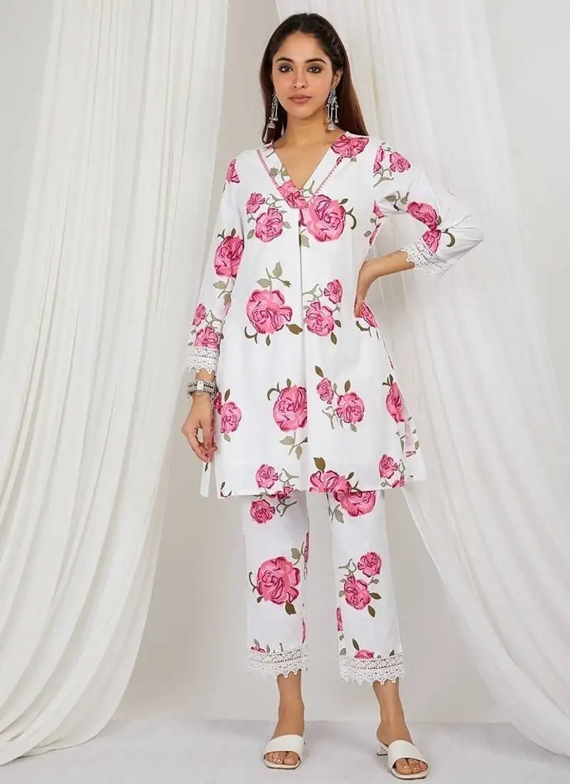 Rose pink floral printed kurti and pant with lace detailing
