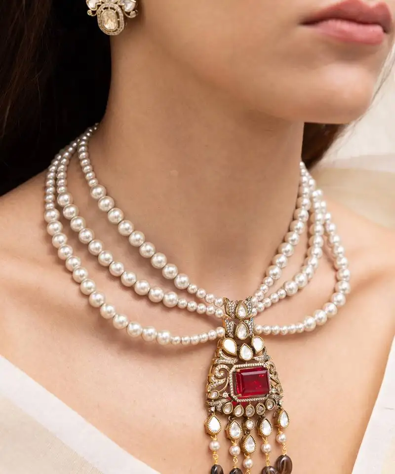 Gold plated red stone pearl necklace set
