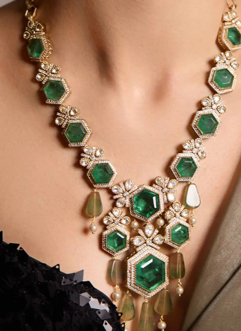 Gold plated emerald stone necklace set
