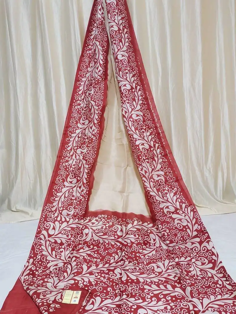 Red pure murshidabad silk saree with blouse piece