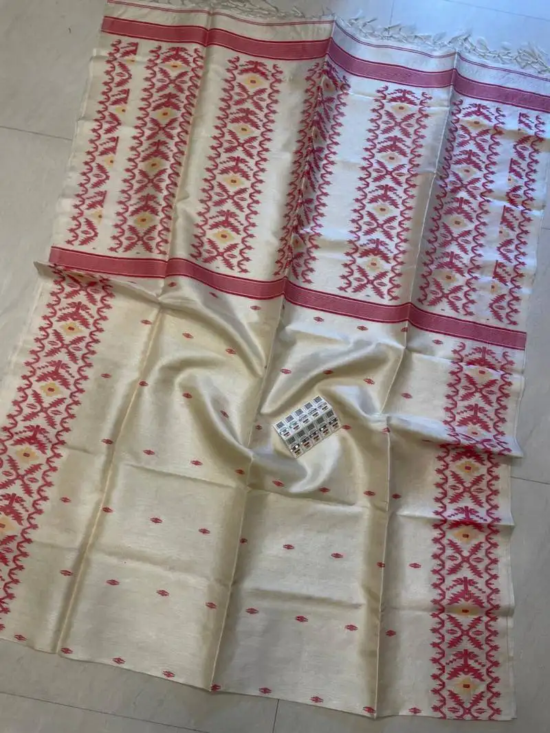 Off white pure double ply tussar silk saree with blouse piece