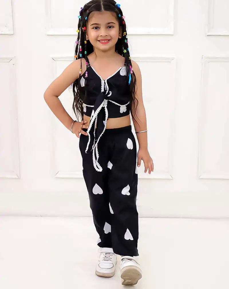 Black printed cotton top and joggers for girls