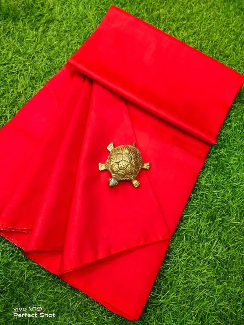 Red bishnupuri pure katan silk saree with blouse piece