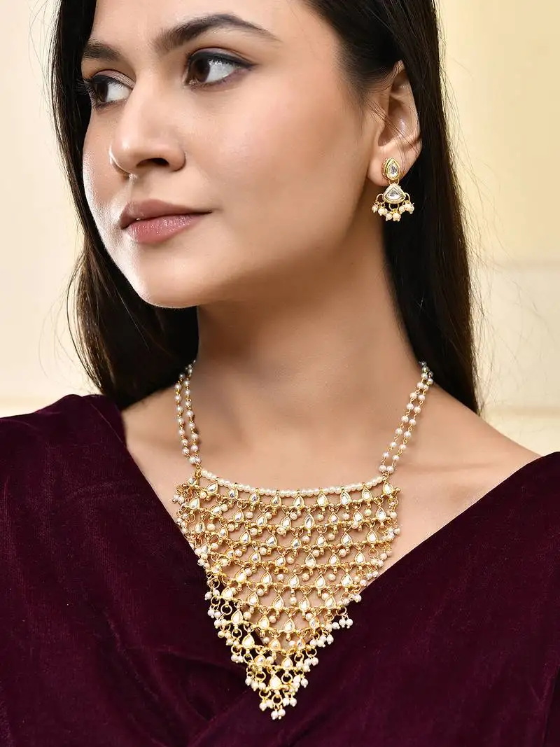 Gold-plated pearl bridal necklace and earring set