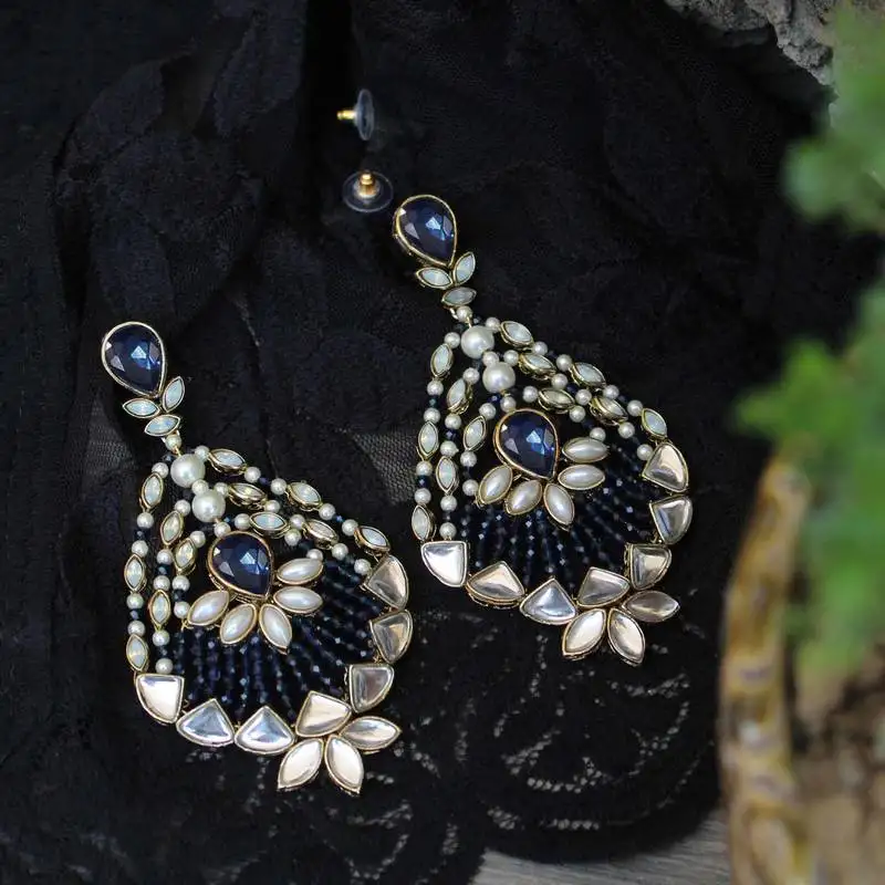 Blues hues long earrings