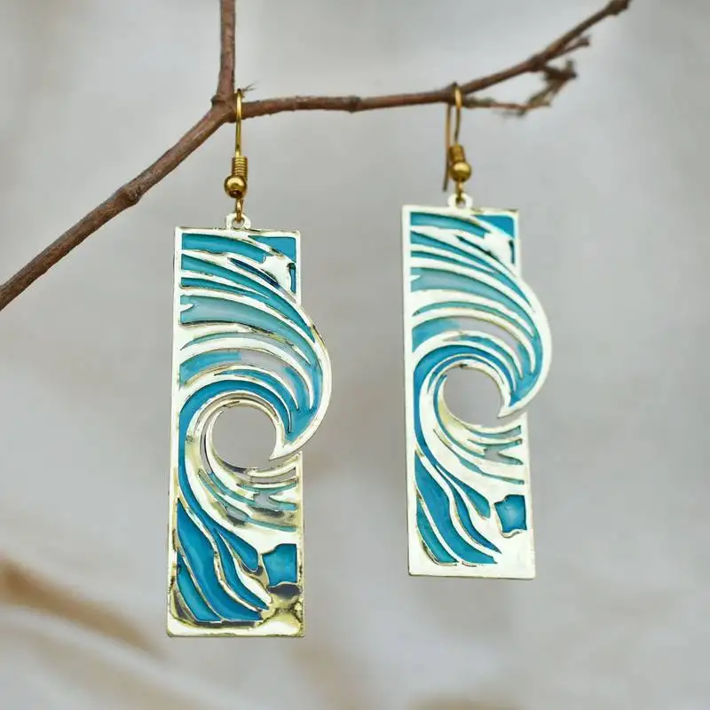 Beachy waves blue resin earrings