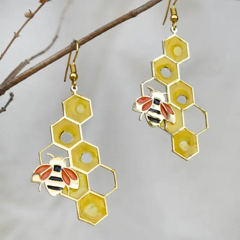 Honey bee theme resin earrings