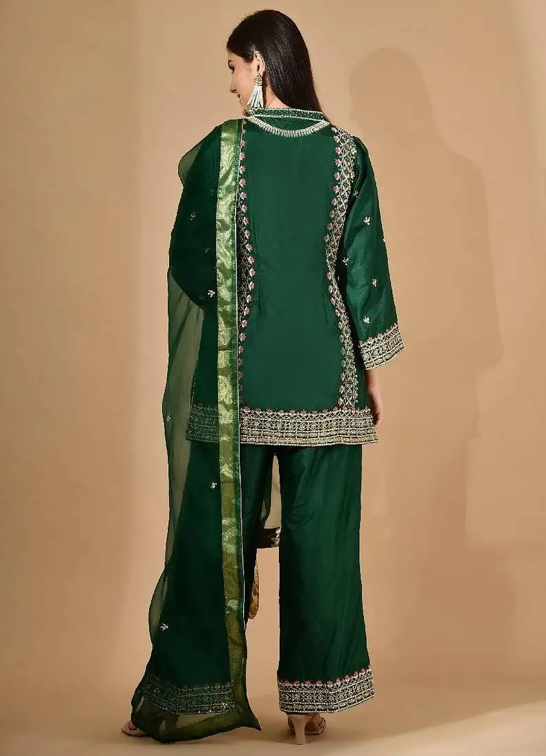 Green silk kurta set with zardozi pearl & cutdana work