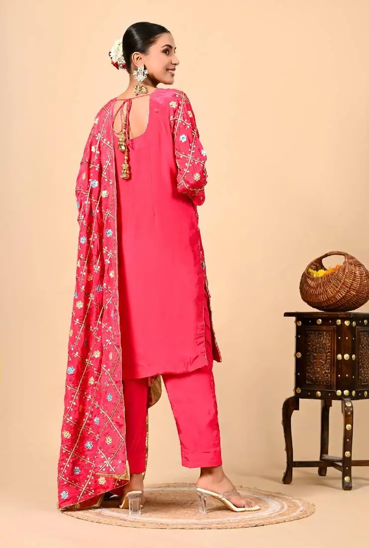 Exquisite pink kurta set with gotta thread and mirror work