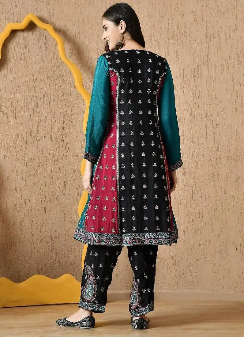 Multicolour thread & zardozi black kurta set