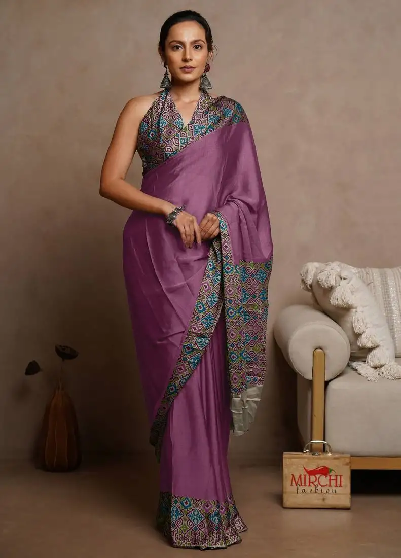 Purple chiffon solid abstract printed saree with unstitched blouse piece