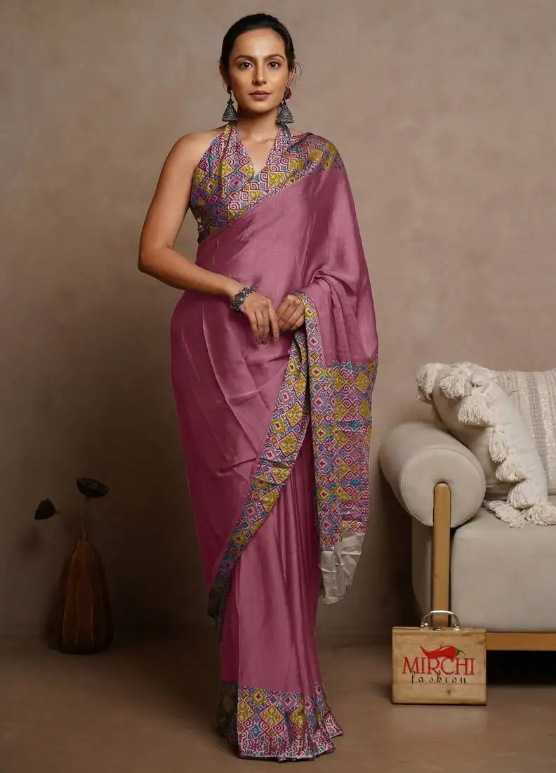 Dusty rose pink chiffon solid::Abstract printed saree with unstitched blouse piece