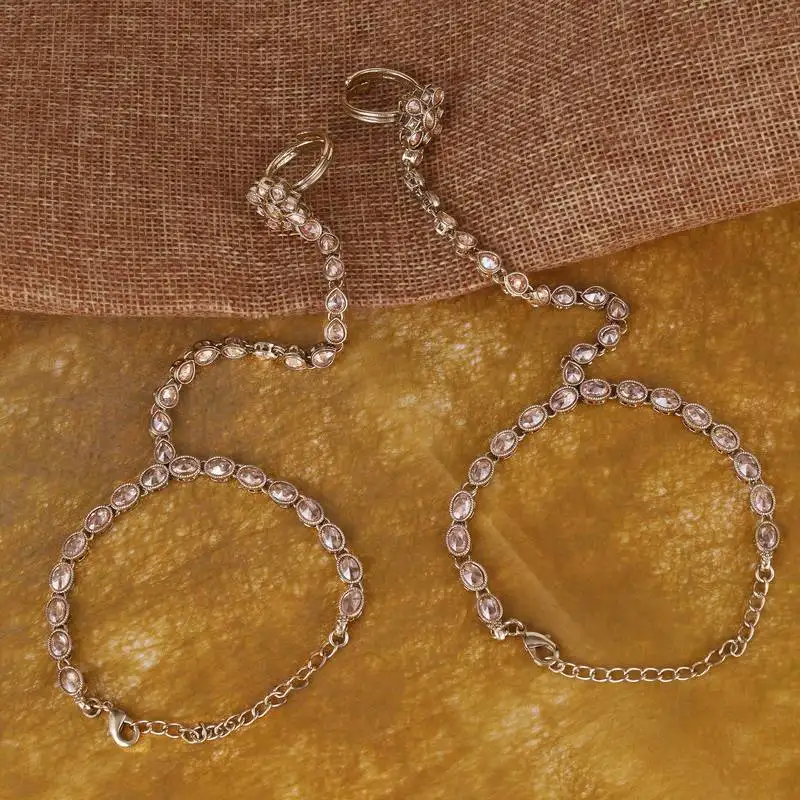 Traditional beautiful circle and oval shape gold plated set of 2 adjustable hathphool(panja) for women