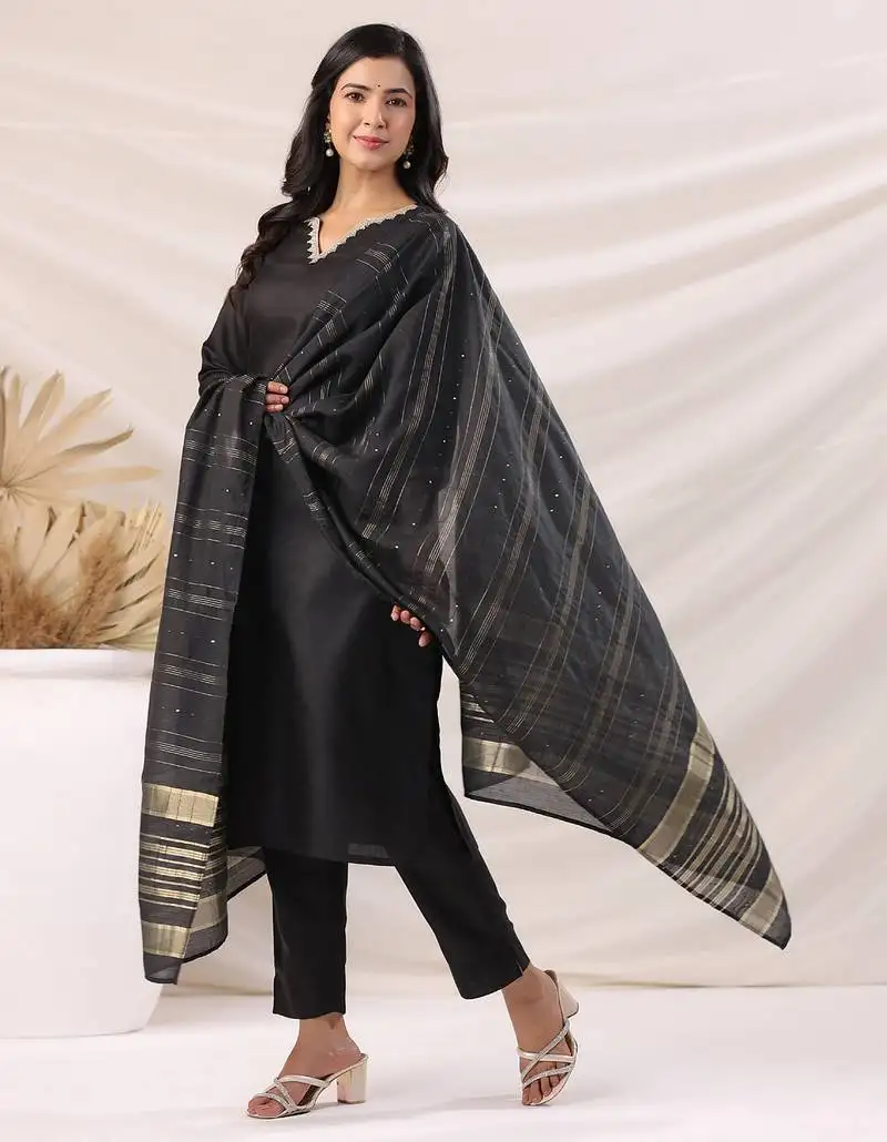 Black cotton blend solid straight kurta set