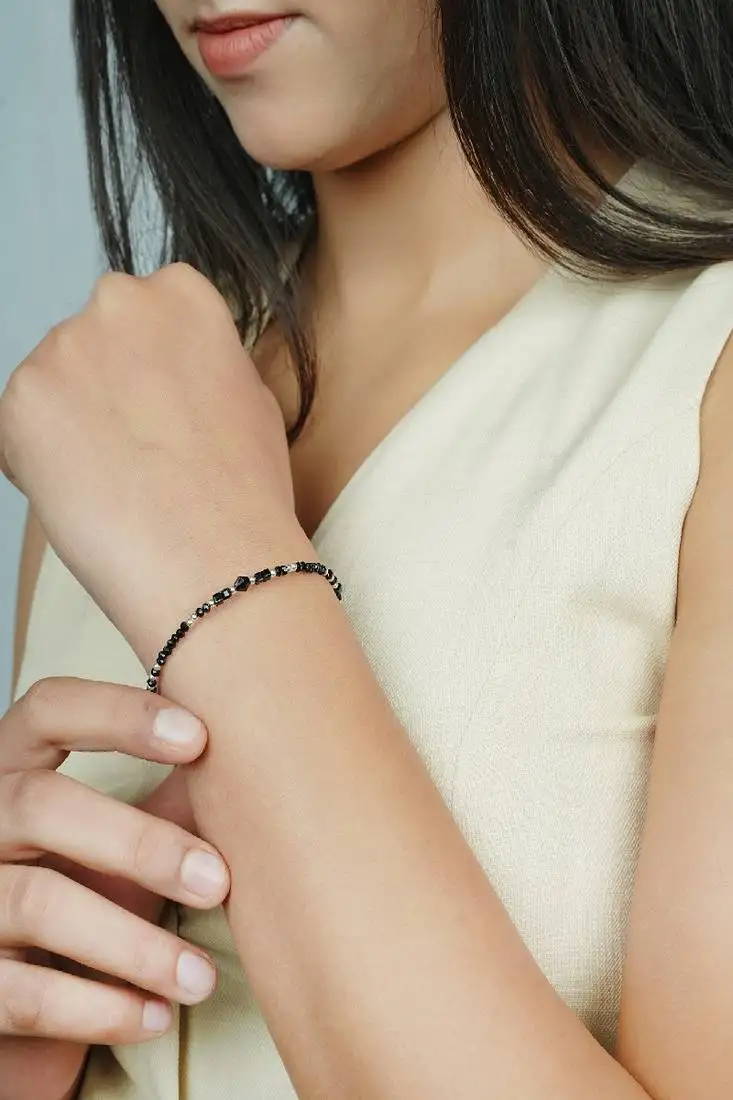 Silver black knight twinkle bracelet