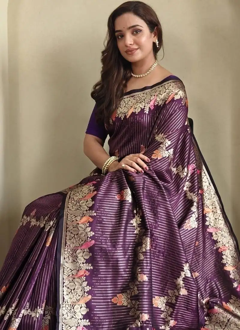Purple silk blend zari banarasi weaving saree with blouse