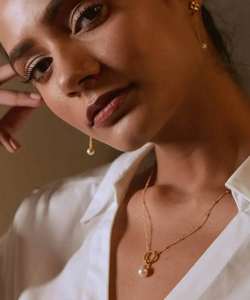 Gold sterling silver studded jewellery necklace