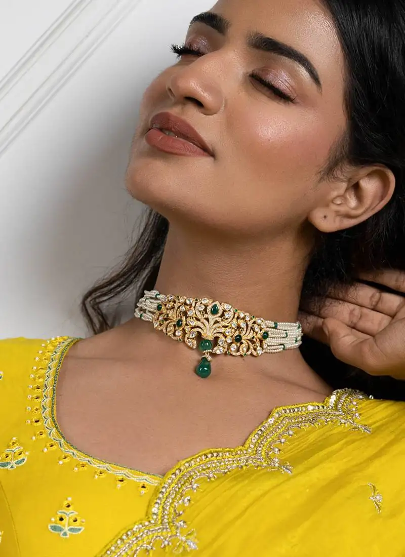 Green studded jewellery sterling silver necklace