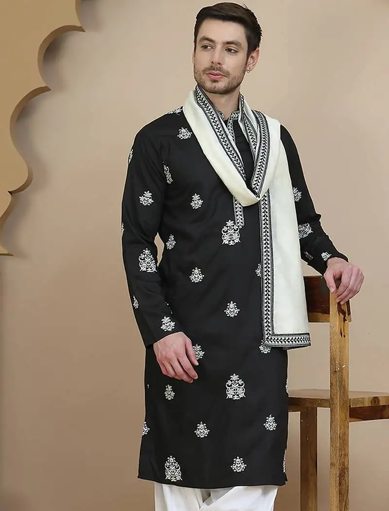 Embroidered silk blend kurta with contrast dupatta