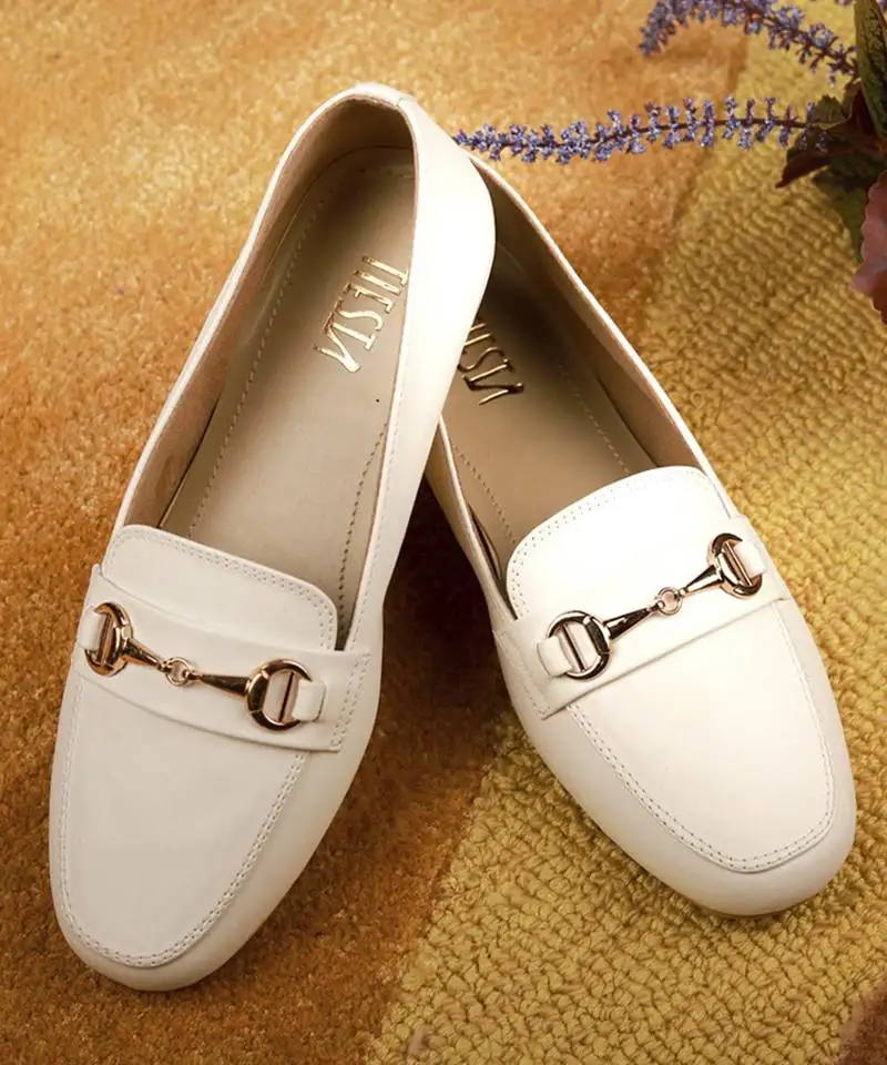 White solid synthetic leather loafers