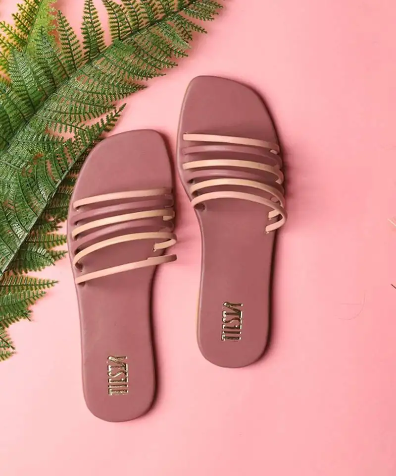 Pink solid synthetic leather flats