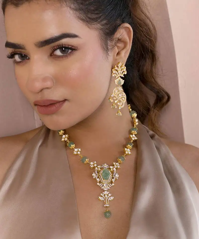 Green studded jewellery sterling silver necklace-set