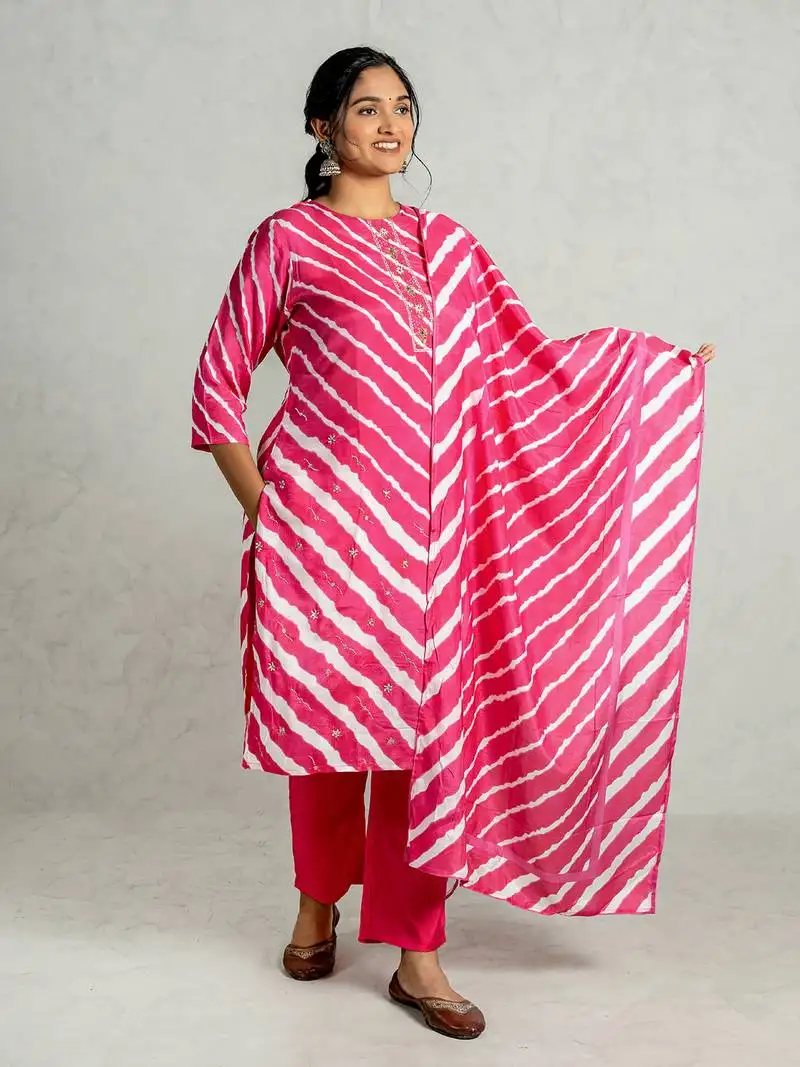 Pink muslin silk kurta pant set with dupatta