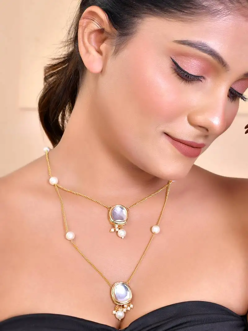 Gold-plated kundan necklace
