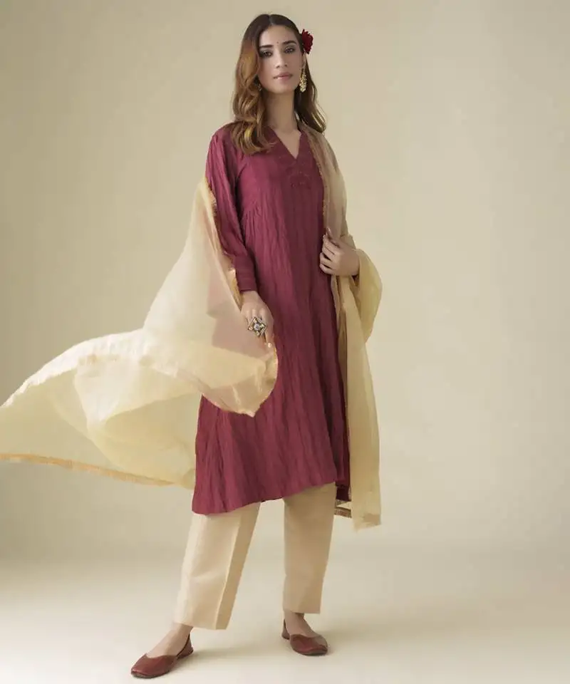 Maroon plain chanderi kurta set with slip