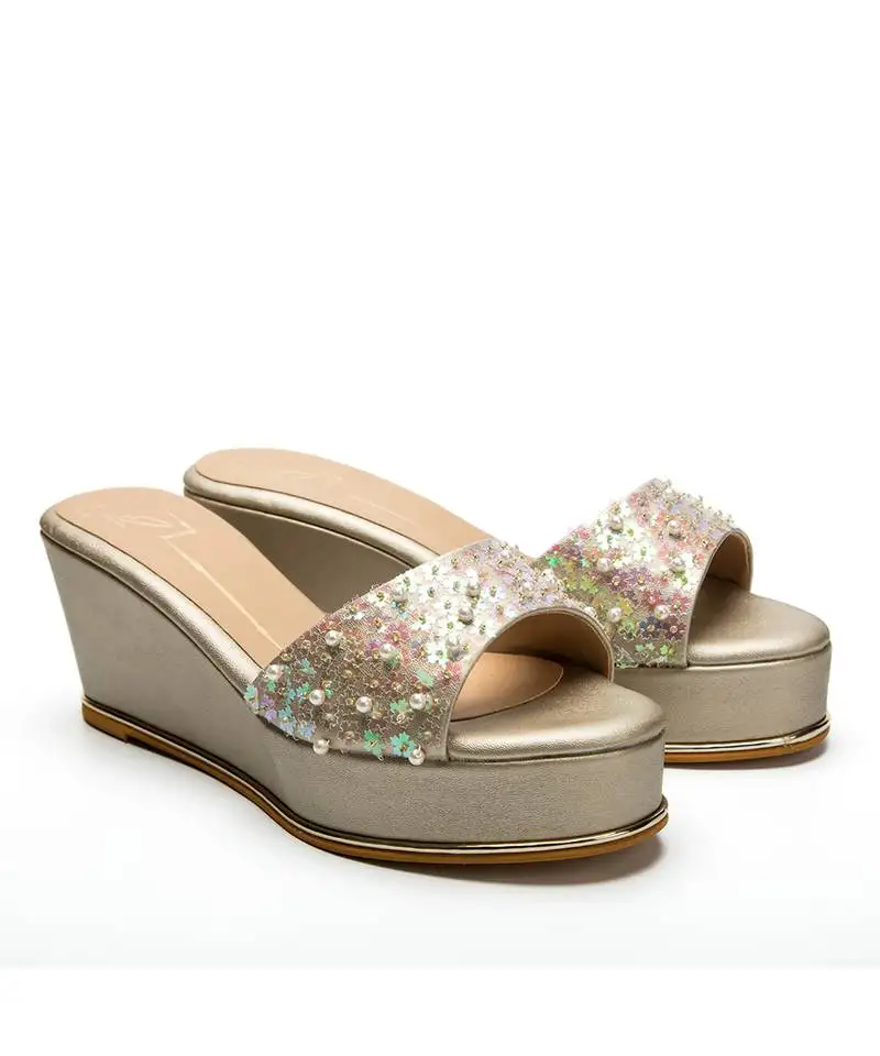 White leather finish wedges