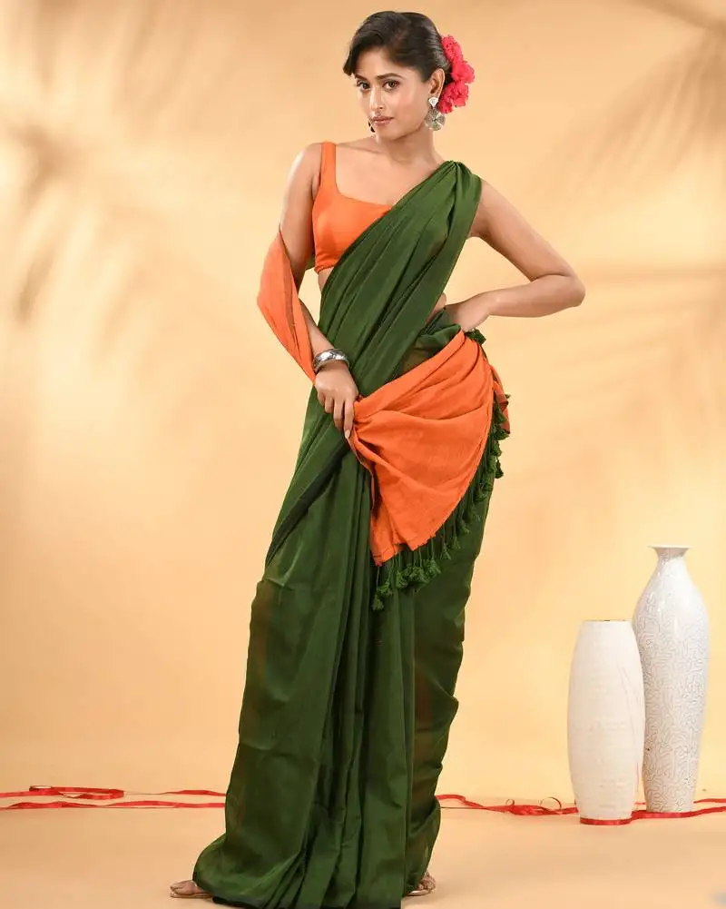 Green and orange cotton handspun saree with tassel detailing