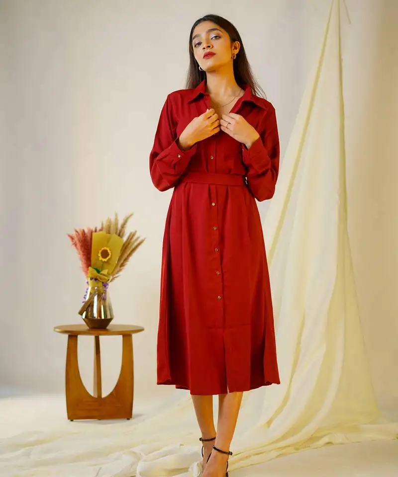 Maroon tropical twill plain cusffed slessves shirt midi derss