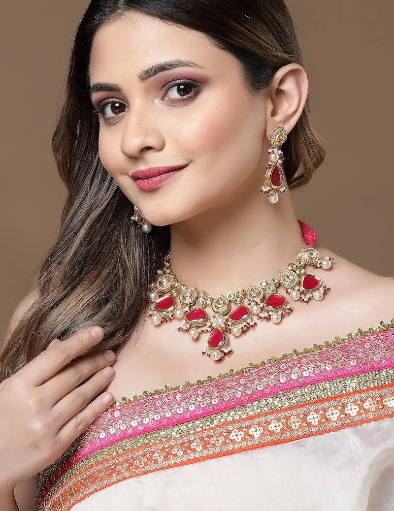 Mallow necklace with earring jewellery set