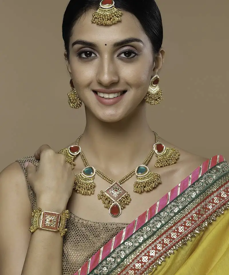 Pomegranate prism necklace with earring jewellery set