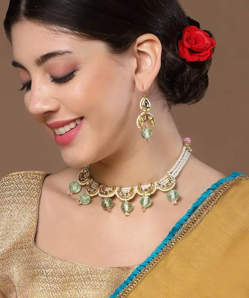 Gulmohar haar with earrings jewellery set