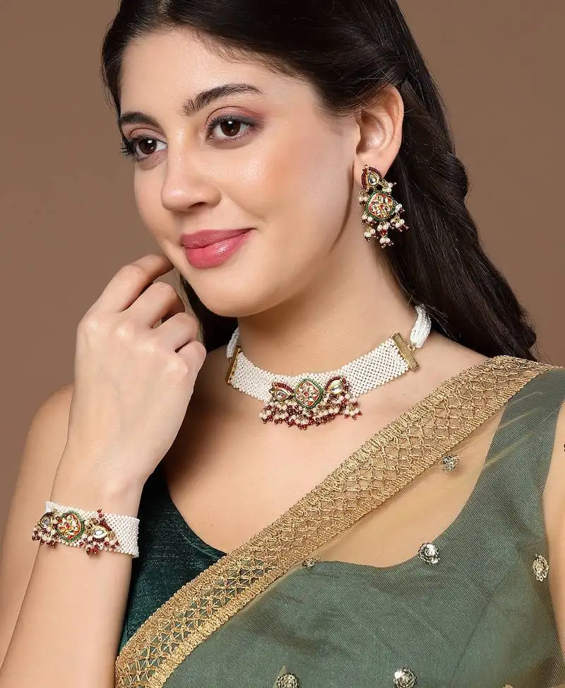 Lal asar chokar with earrings jewellery set