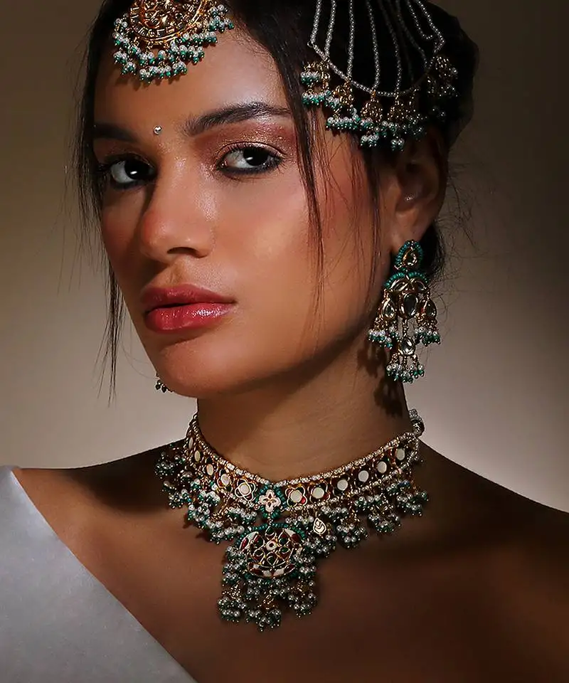 Beryl necklace with earring jewellery set