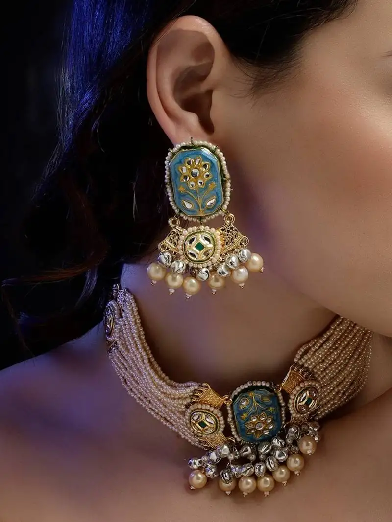 Asmani grace chokar with earrings