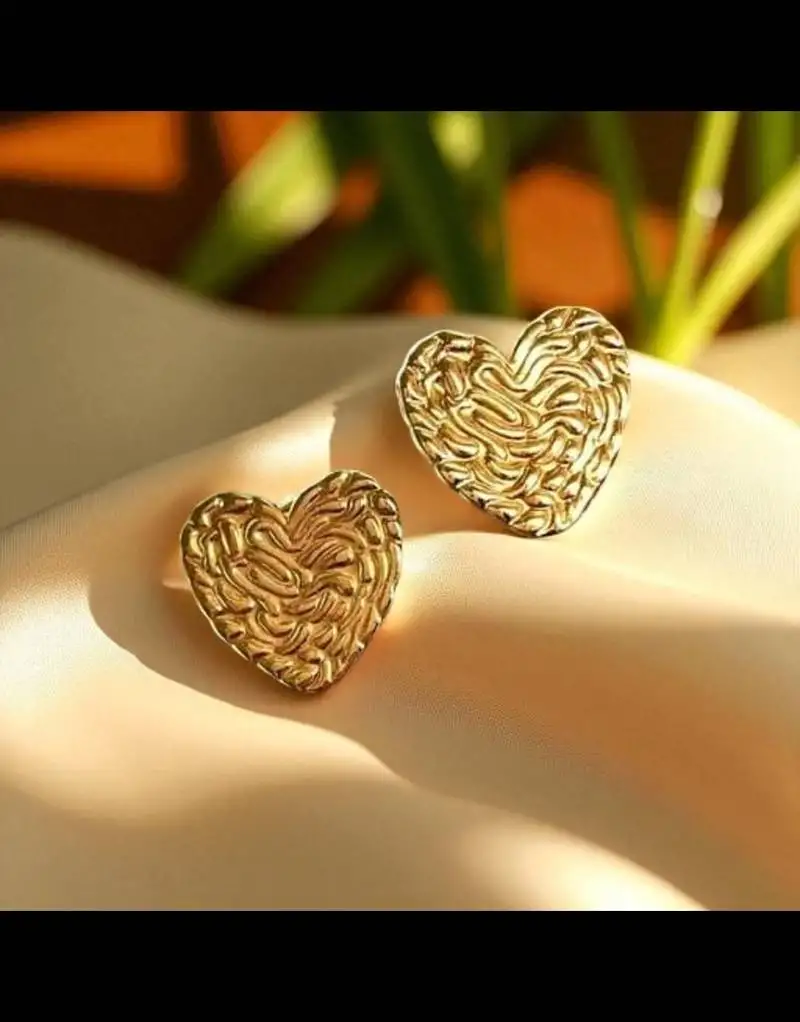 Golden glamour anti-tarnish textured heart stud earrings – premium stainless steel love design