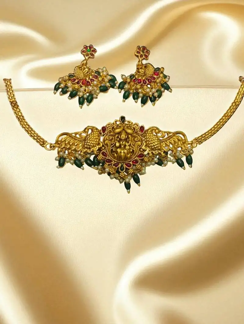Golden glamourantique temple peacock jewelry set – gold-toned with pearl & green beads